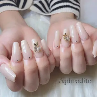 ネイル Aphrodite パラジェル認定サロンのネイルデザイン