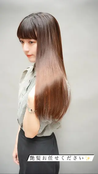 ロング レスピア銀座中央通り店所属・酸性ストレート/ 透明感カラー/中村利のヘアスタイル