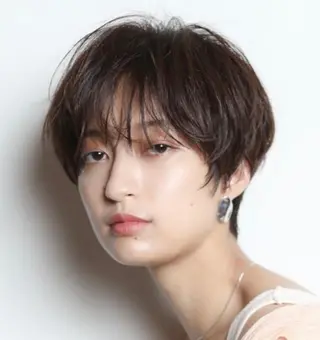 ショート 田中 亜澄のヘアスタイル
