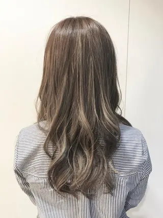 ロング カラー Lien by hair所属・宮崎 睦のヘアスタイル