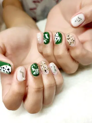 ネイル RUNWAY 　　の眉毛・アイブロウイメージ