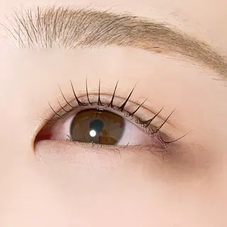 マツエク・マツパ ALPHAbyORIKA所属・高評価｜束感まつげ ユキ｜大阪のマツエク・マツパデザイン