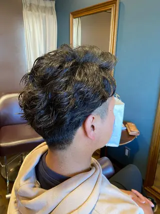 ショート パーマ メンズ SALOWIN京都河原町Suite店所属・外国人風レイヤー/ ハイトーンSHUのヘアスタイル