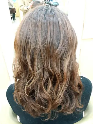 パーマ 福原 亜祐美のヘアスタイル