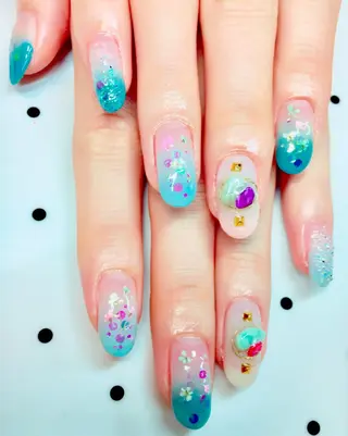 ネイル nailsalon sugarr所属・nailist cocoのネイルデザイン