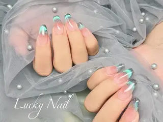 ネイル Lucky Nail Studioのネイルデザイン