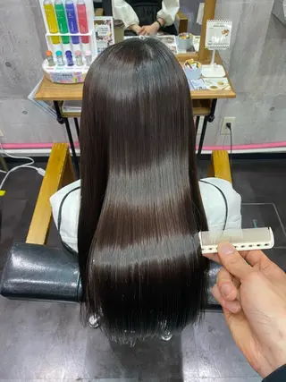 セミロング supbytomee所属・カラー特化型サロン #SUP.のヘアスタイル