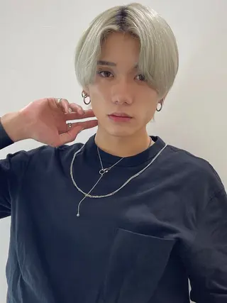 ショート 山中 瞬のヘアスタイル