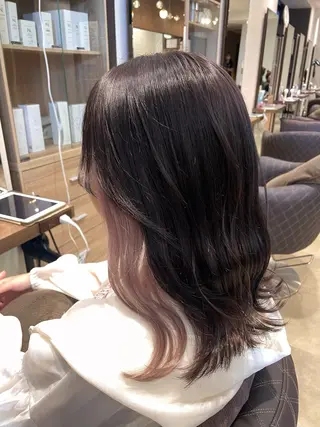 ミディアム 緑川 佳薫のヘアスタイル