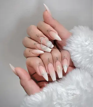 ネイル Lyna 池袋のネイルデザイン