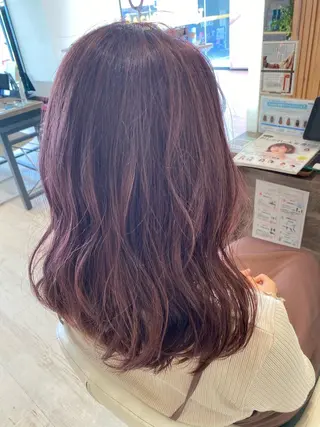 ロング ベージュ/インナー カラー🤍Rieのヘアスタイル