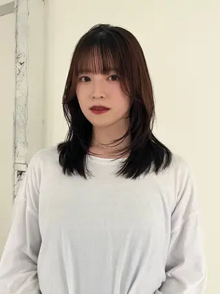 セミロング カラー 阿部 瑠斗のヘアスタイル