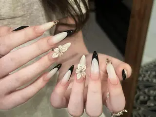 ネイル Bella  💫のネイルデザイン