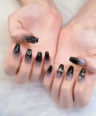 ネイル Luxe Nailのネイルデザイン