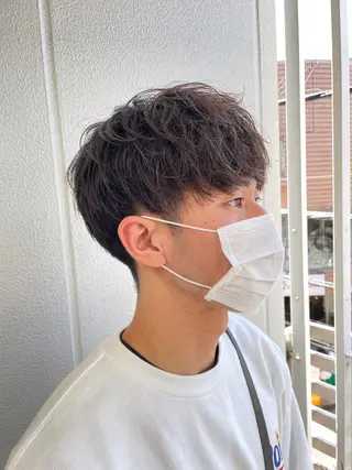 ヘアアレンジ メンズ 艶髪✨寒色カラー✨ 翁長孝輔のヘアスタイル
