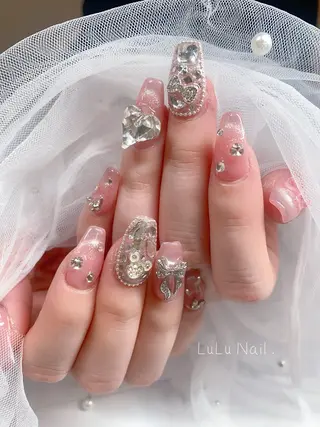 ネイル LULU Nail  Salon 新宿所属・LU LU NailSalonのネイルデザイン