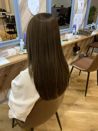 カラー ロング 髪質改善カラーズ カフェプラスのヘアスタイル