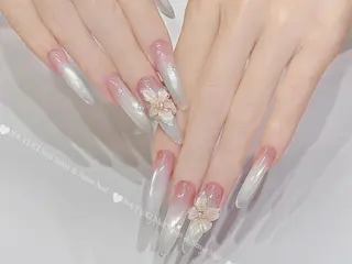 ネイル Rei  🌙のネイルデザイン