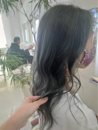 ロング カラー Hair VERDEのヘアスタイル