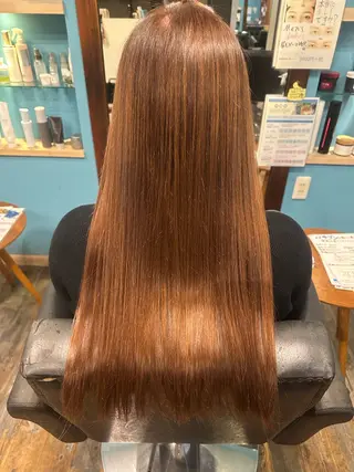 ロング カラー 安達 望のヘアスタイル