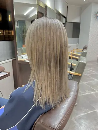 カラー 長内  大明のヘアスタイル