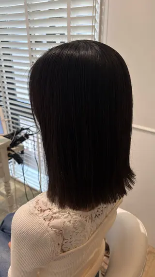 セミロング カラー ♣️似合わせカット 艶髪カラーYUUGAのヘアスタイル