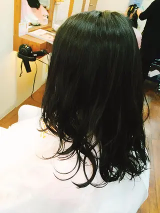 ロング パーマ 大野 まゆのヘアスタイル