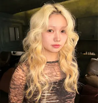 ロング MINX ginza【ミンクス銀座】美容室所属・ハイトーン/似合わせ カラー/大野 樹奈のヘアスタイル