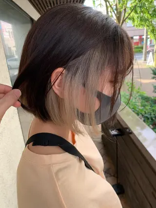 ショート カラー アブアイ所属・艶髪・酸性ストレート フリツのヘアスタイル