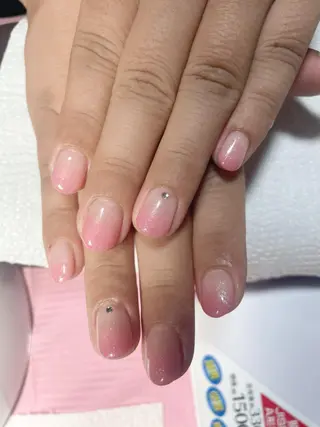 ネイル Eclat登戸店 サリナのネイルデザイン