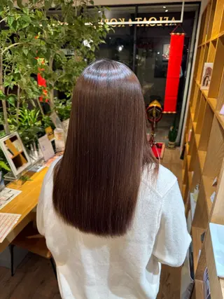 セミロング afloatkobe所属・美髪/髪質改善 川口凌弥のヘアスタイル