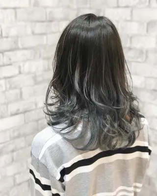 ミディアム カラー ヘアアレンジ 秋山 幸太のヘアスタイル