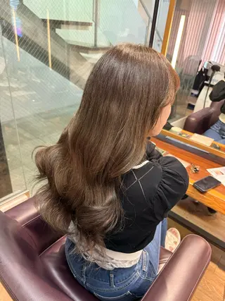 ロング 𝐀𝐲𝐚𝐤𝐚 /艶髪/ストレートのヘアスタイル