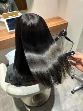 ミディアム SALOWIN上野店所属・美髪ヘア 🤍erikaのヘアスタイル