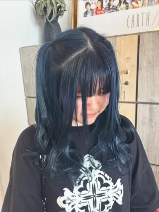 セミロング EARTH中島 秋桜久のヘアスタイル