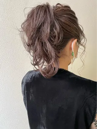 セミロング ヘアアレンジ 沢田 瞳のヘアスタイル