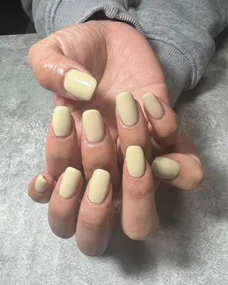 ミディアム Lis10 表参道 マグネット🤍MAIのネイルデザイン