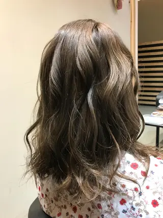 ロング カラー 関口 友行のヘアスタイル