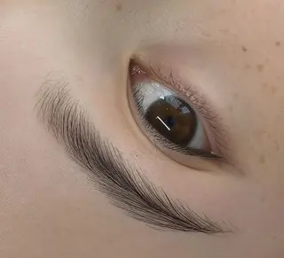 アイブロウ POPPYシルフィーヌ関内店所属・モデル募集 POPPY関内店の眉毛・アイブロウイメージ