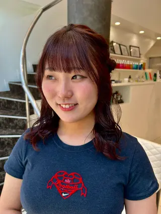 セミロング カラー オオタ ユイナ🌈のヘアスタイル