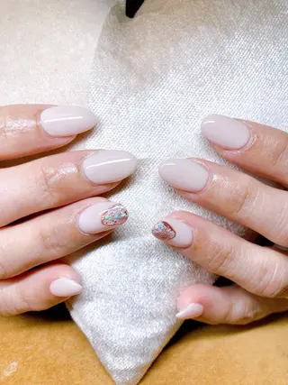 ネイル ECLAT エクラ所属・寺山 千鶴のネイルデザイン