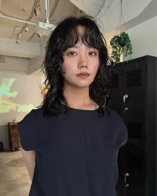 セミロング パーマ sliver siki・ayanaのヘアスタイル