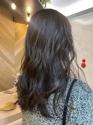 ロング カラー おおつき ありかのヘアスタイル