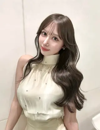 ロング 𝑀𝐼𝐾𝑈🤍 SALOWIN銀座のヘアスタイル