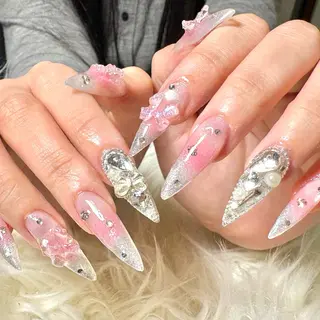 ネイル hohomi .のネイルデザイン