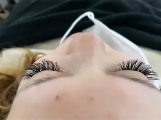 SESUNNY セサニー　SEIRAのマツエク・マツパデザイン