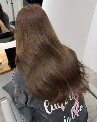 ロング レイヤーカット ベージュ/KANAのヘアスタイル