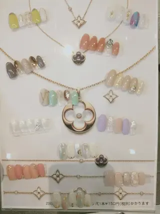 ネイル More suzukiのネイルデザイン