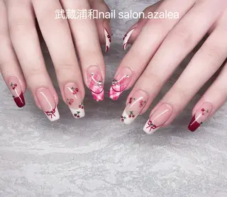 ネイル R inのネイルデザイン