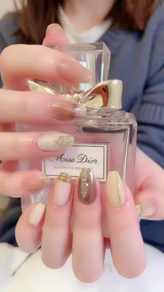 セミロング カラー ネイル Petite Cannelle所属・Petite Cannelleのネイルデザイン